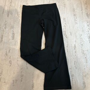 Under Armour wide leg leggings. Mid-rise.
